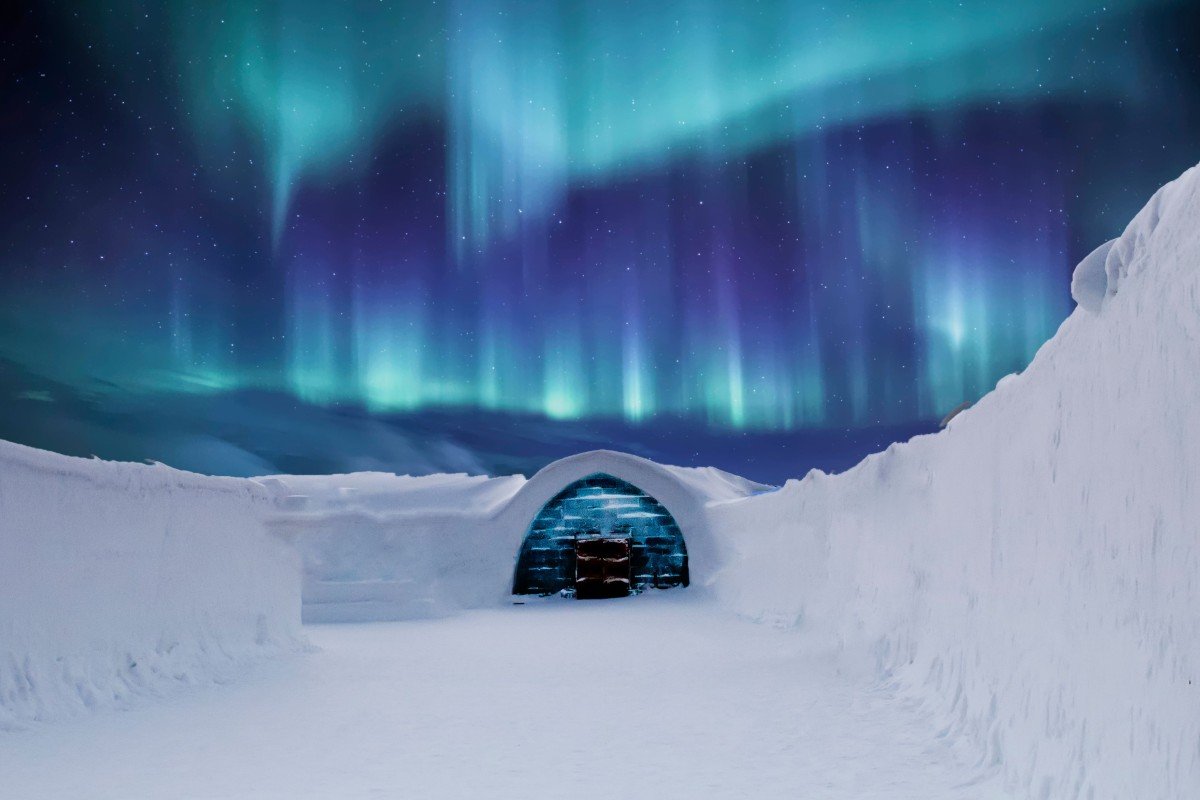 Glass Igloo & Arctic Stays